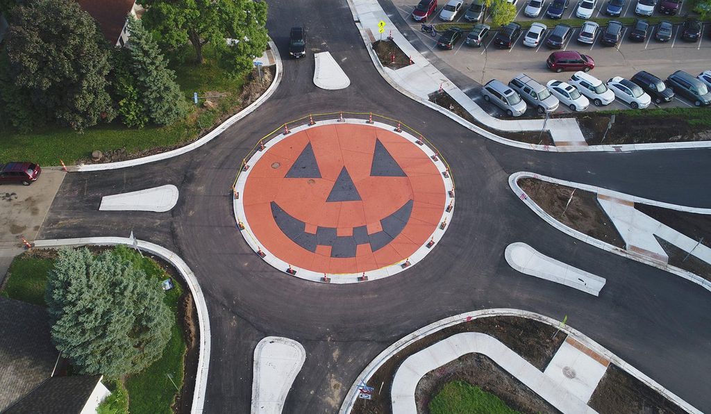 ✓✓ El alumbrado para calles y jardines en Halloween