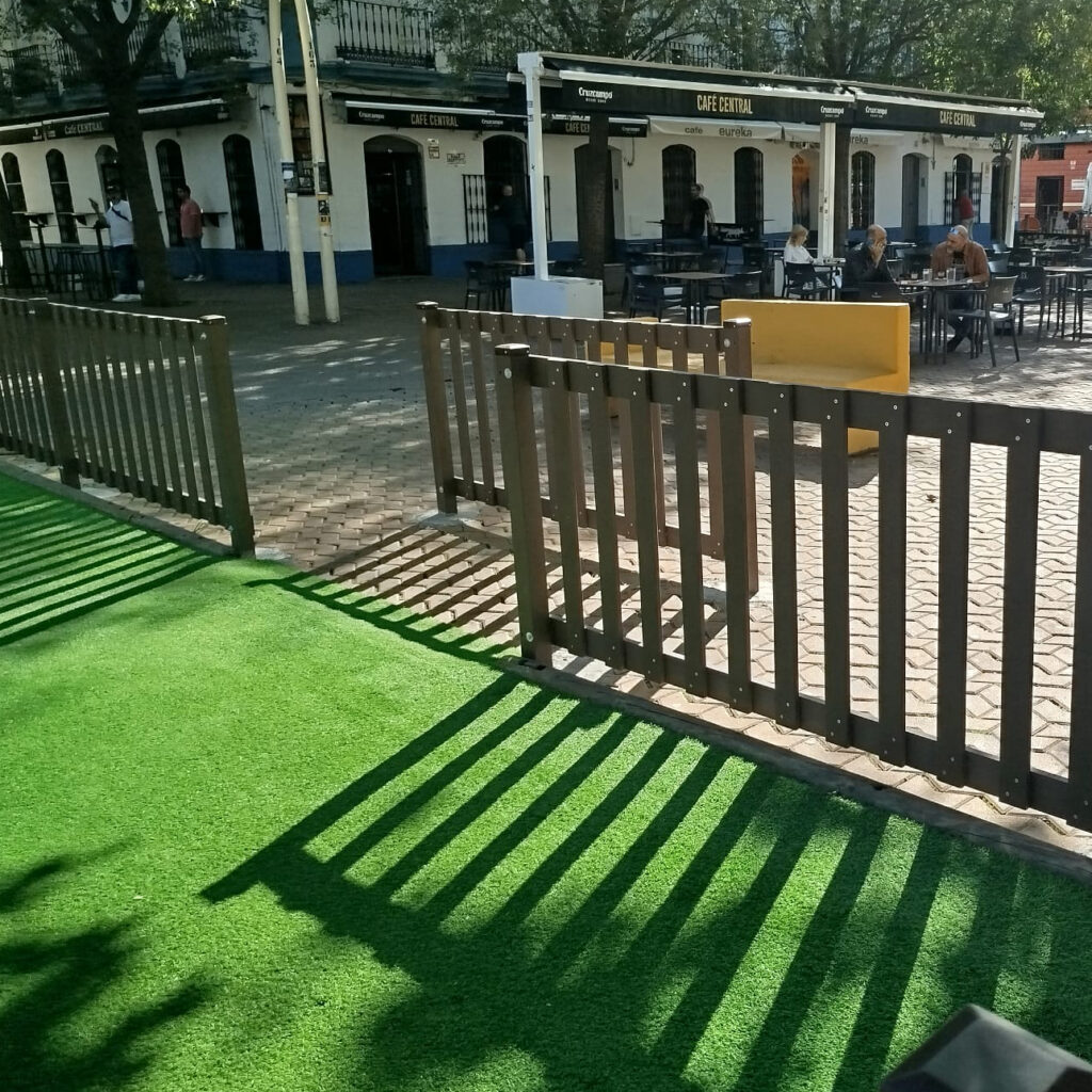 ¿Por qué elegir mobiliario urbano reciclado?